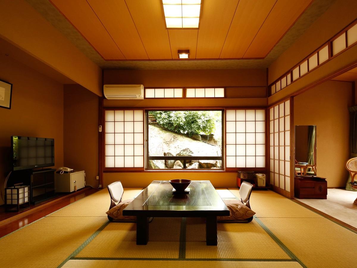 源泉掛け流しの宿albergo湯楽 Jugawara Exteriér fotografie
