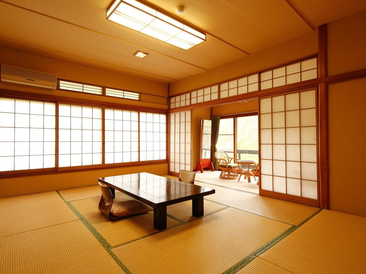 源泉掛け流しの宿albergo湯楽 Jugawara Exteriér fotografie